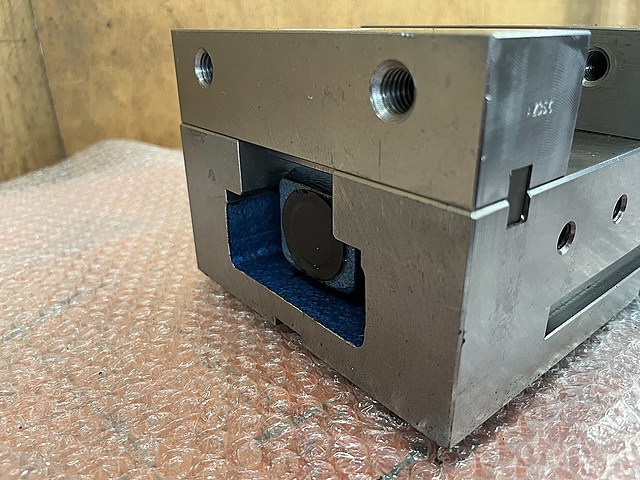 C189232 精密マシンバイス ナベヤ LT150MC_4