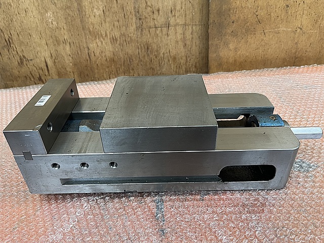 C189235 精密マシンバイス ナベヤ LT150MC_0