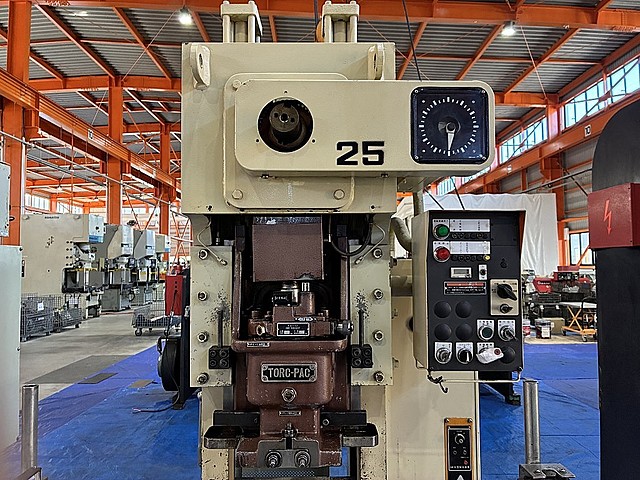 H020041 Ｃ型プレス アマダ TP-25C_1